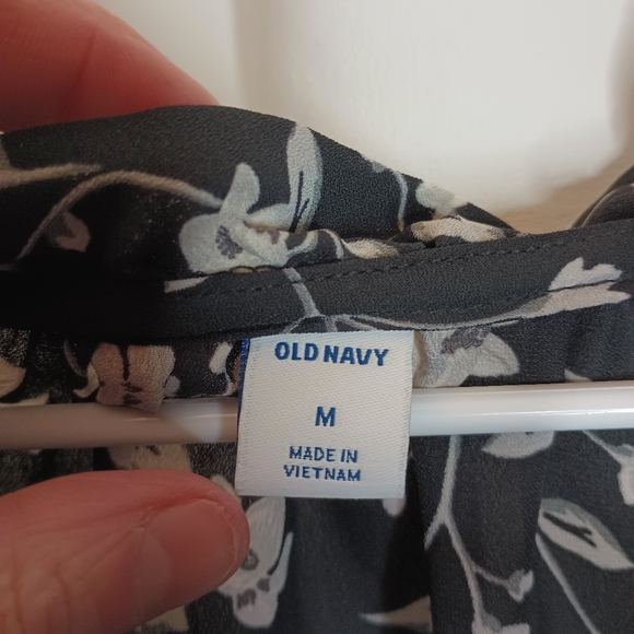 Old Navy Dark Cottage Top Medium Black Floral Ruffle Peasant Bohemian - Picture 6 of 10